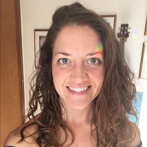 Meet your Posher, Simone